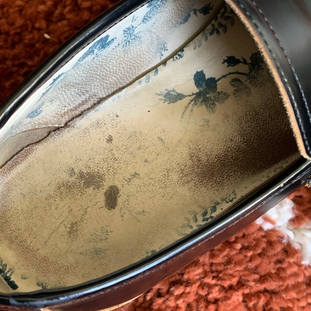 Gucci Harald Lug Sole Black Loafers with Gold Detailing size 40 - Picture 7 of 8